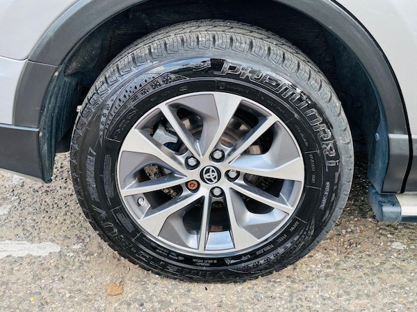 Used Toyota RAV4 2017 for sale - 76135917: Photo 7