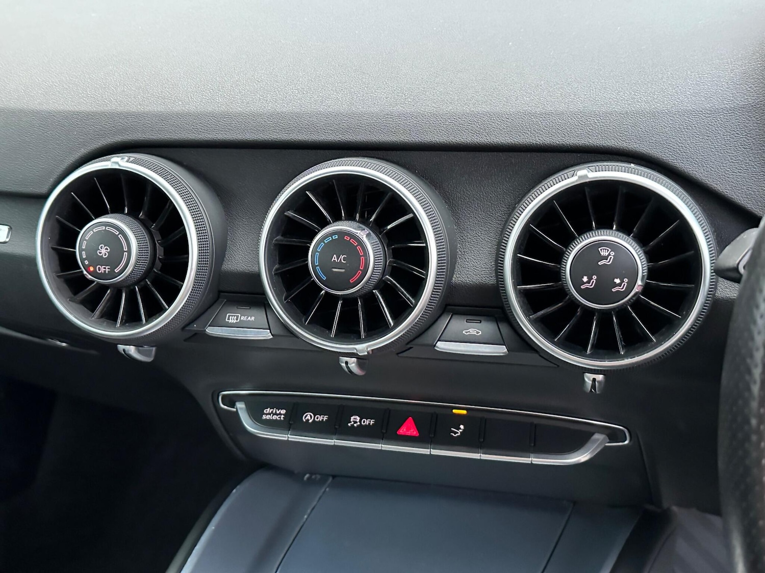 Used Audi TT 2016 for sale - 76538961: Photo 34