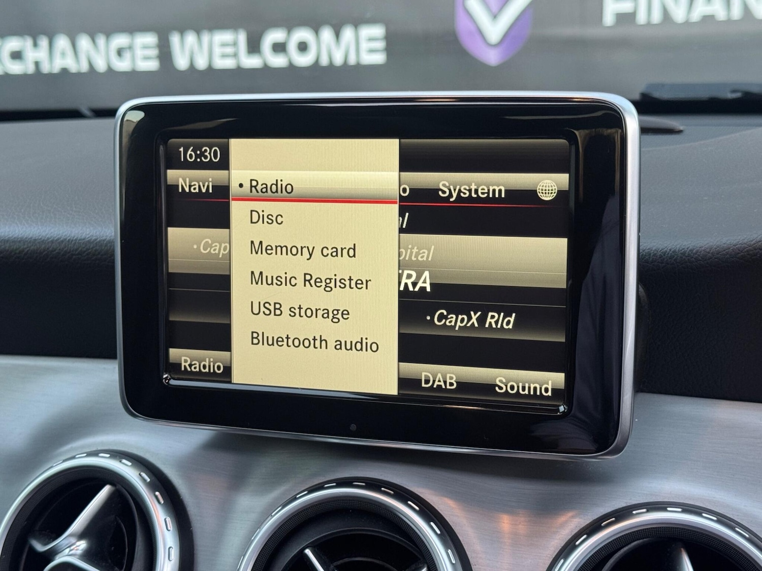 Used Mercedes-Benz GLA 2015 for sale - 77052532: Photo 40