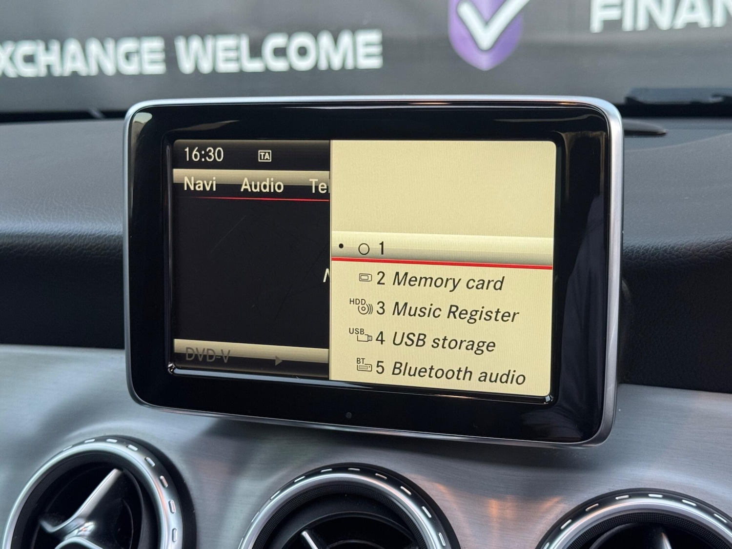 Used Mercedes-Benz GLA 2015 for sale - 77052532: Photo 42