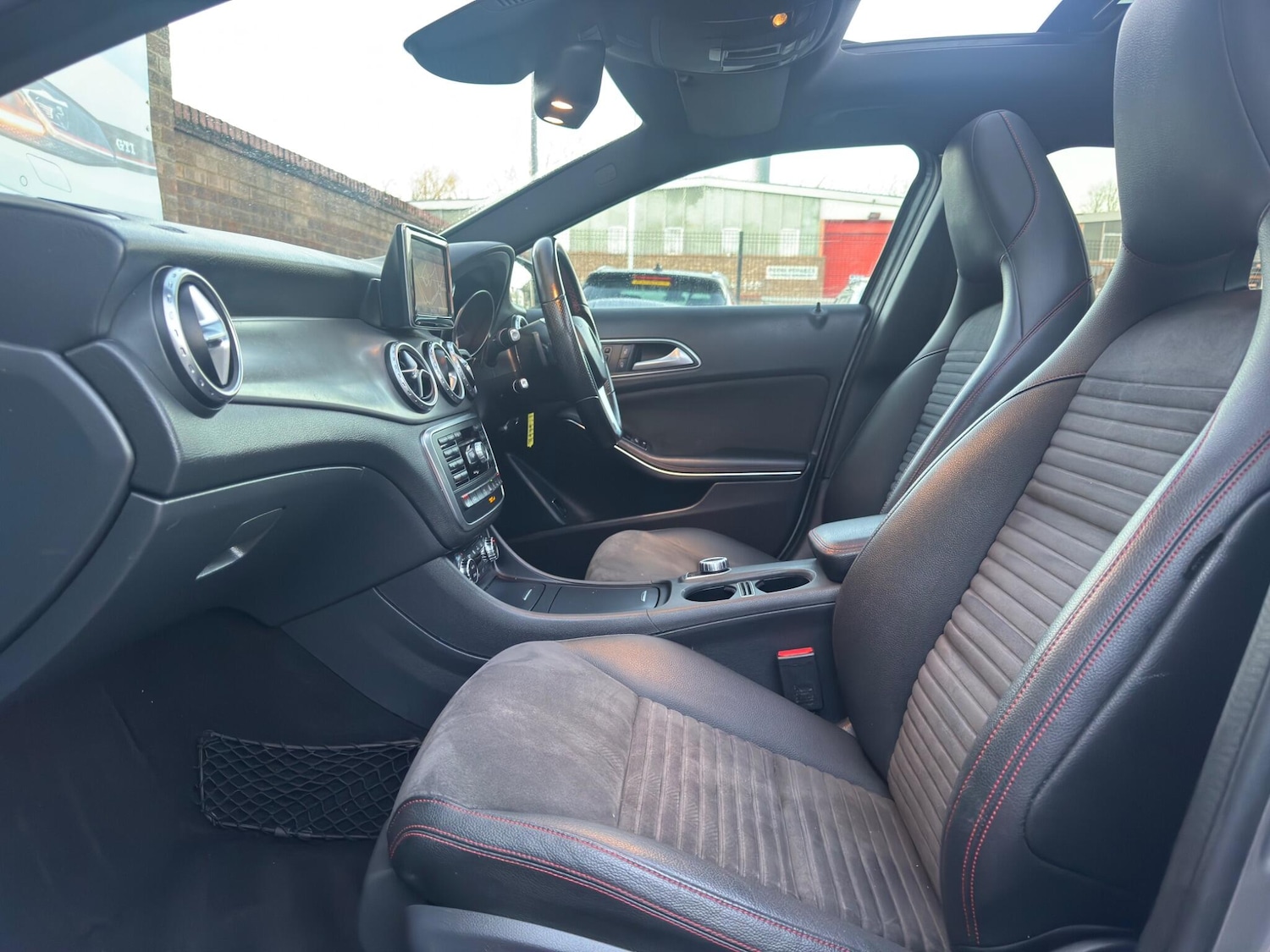 Used Mercedes-Benz GLA 2015 for sale - 77052532: Photo 49