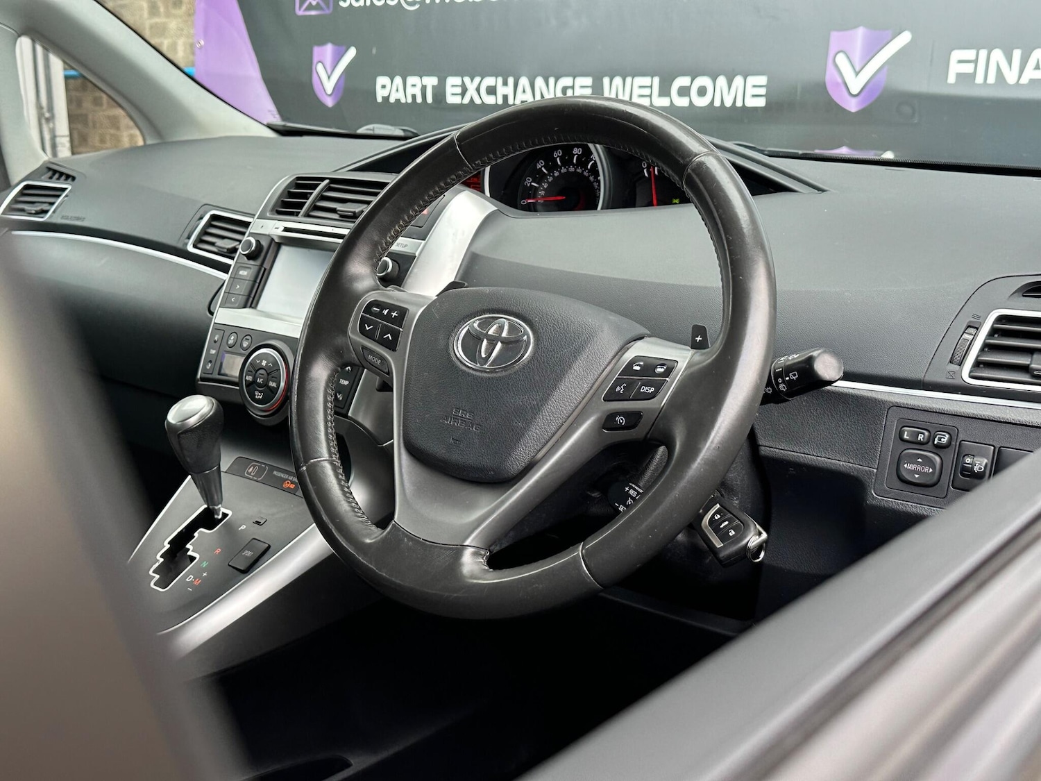 Used Toyota Verso 2015 for sale - 76020546: Photo 9