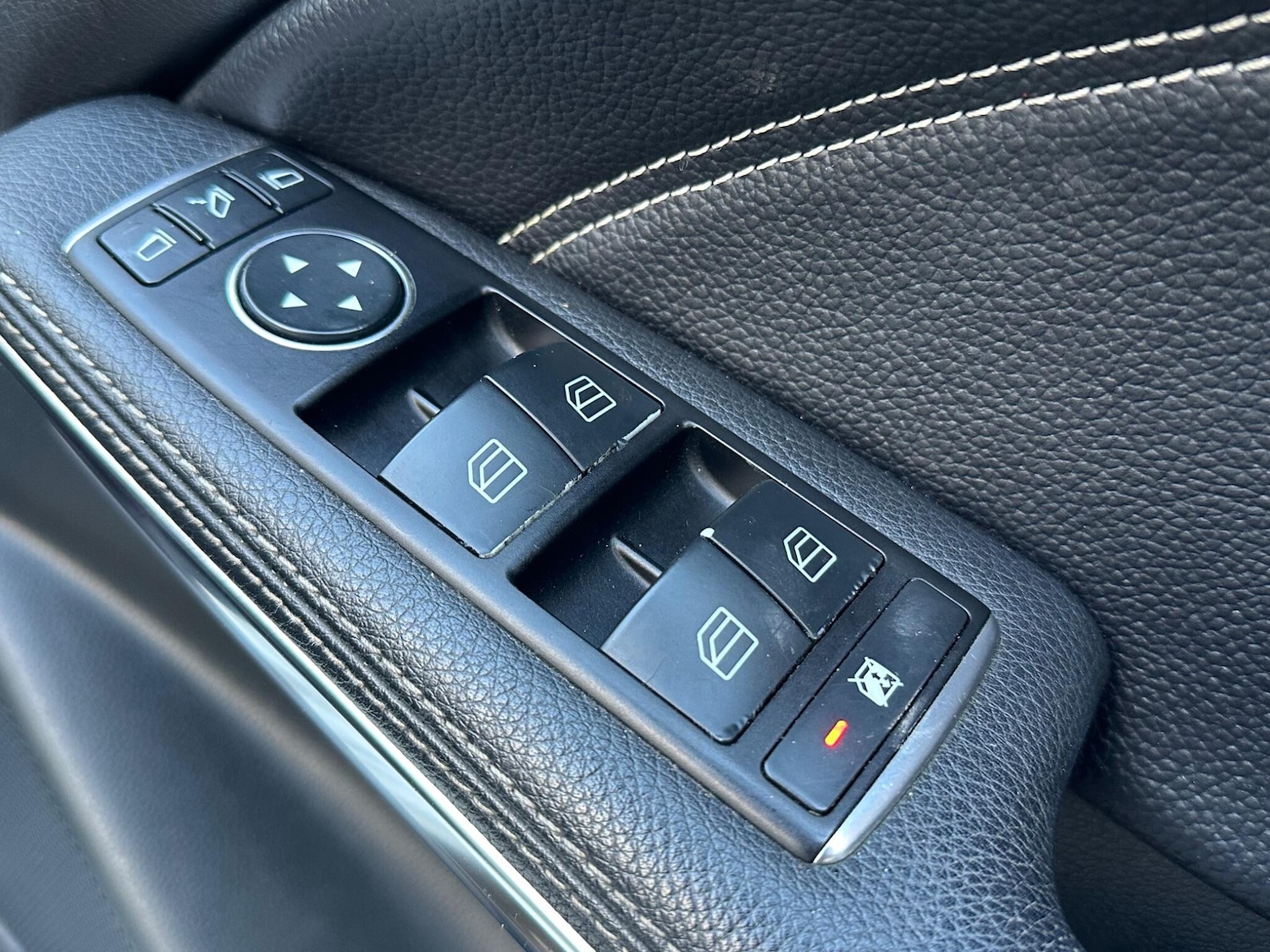 Used Mercedes-Benz A-Class 2015 for sale - 76456955: Photo 23