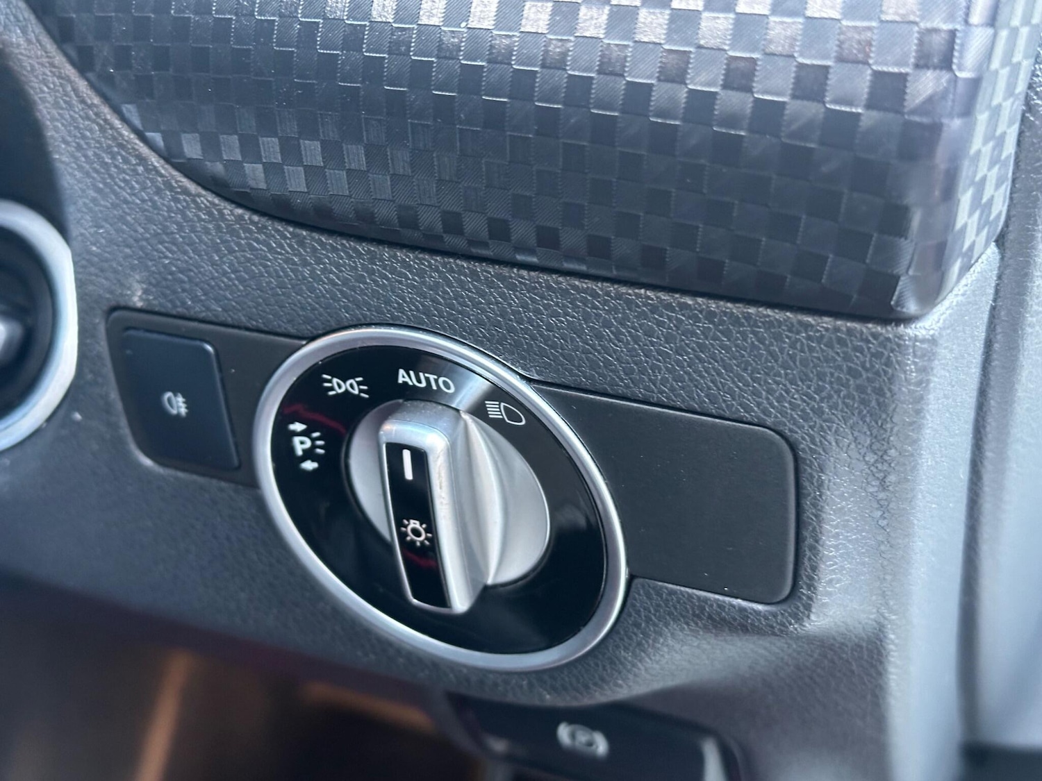 Used Mercedes-Benz A-Class 2015 for sale - 76456955: Photo 26