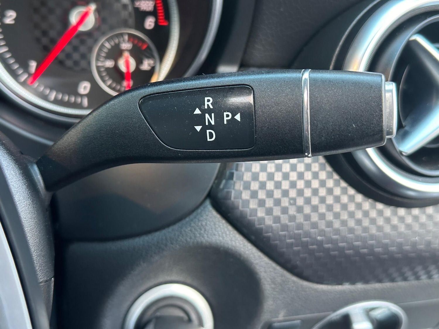 Used Mercedes-Benz A-Class 2015 for sale - 76456955: Photo 32