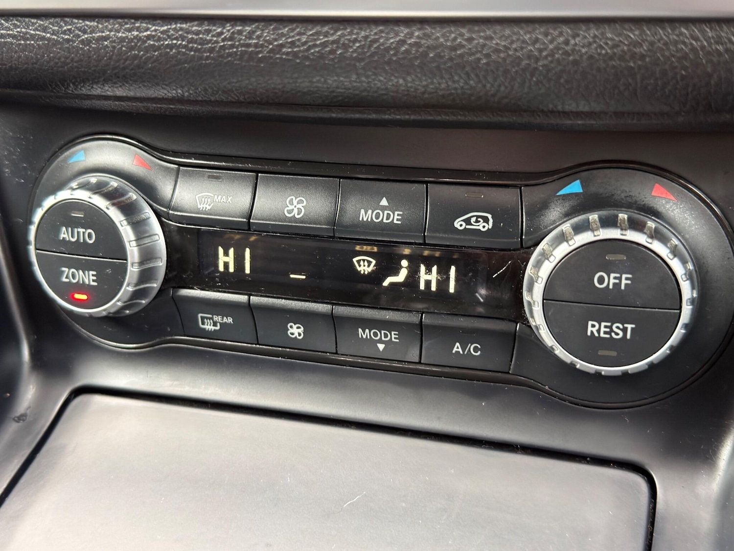 Used Mercedes-Benz CLA 2015 for sale - 77598958: Photo 40