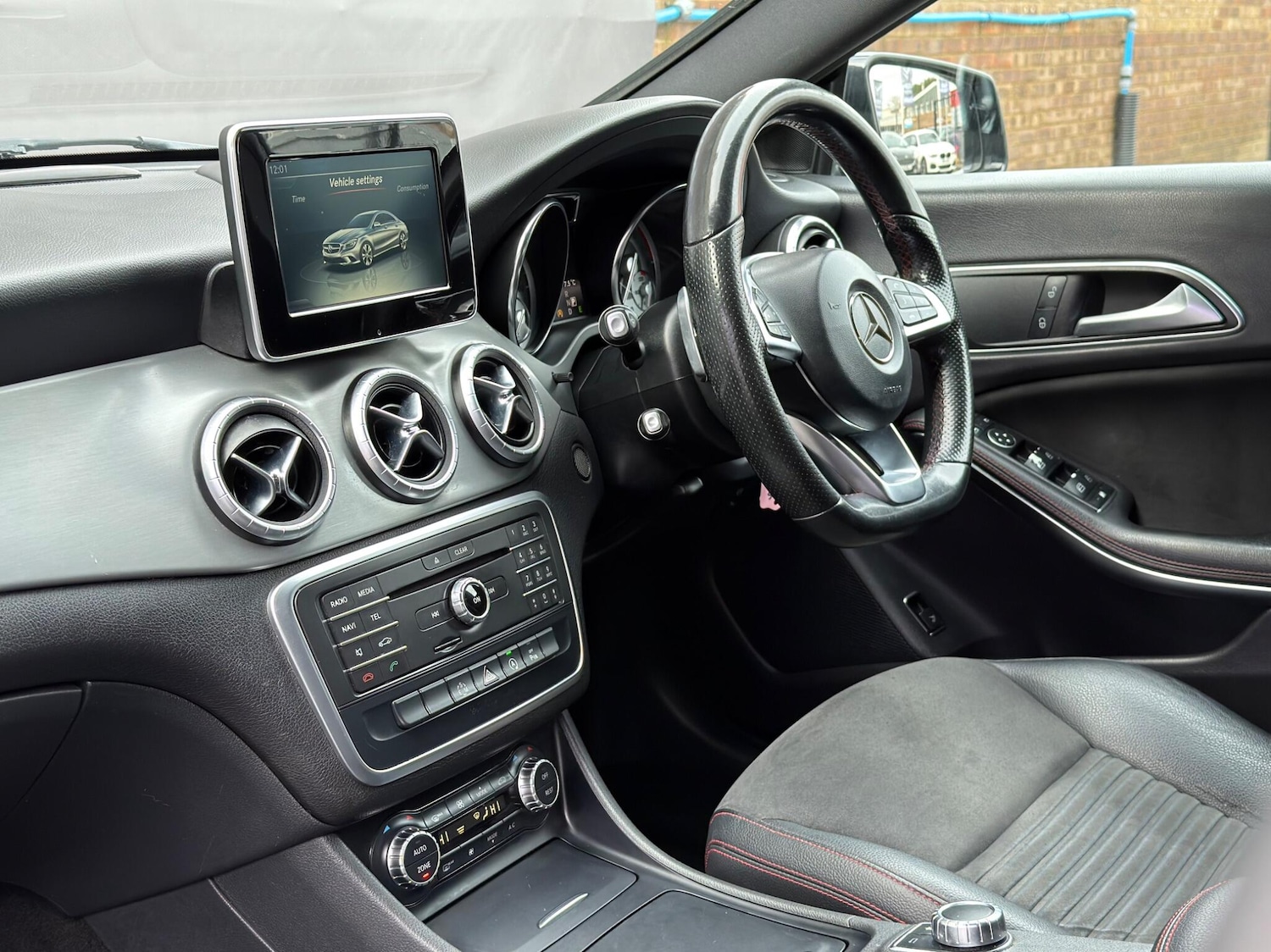 Used Mercedes-Benz CLA 2015 for sale - 77598958: Photo 44