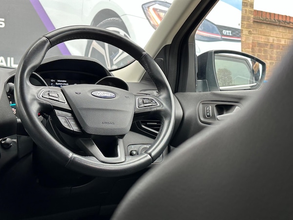 Used Ford Kuga 2017 for sale - 76315065: Photo 44