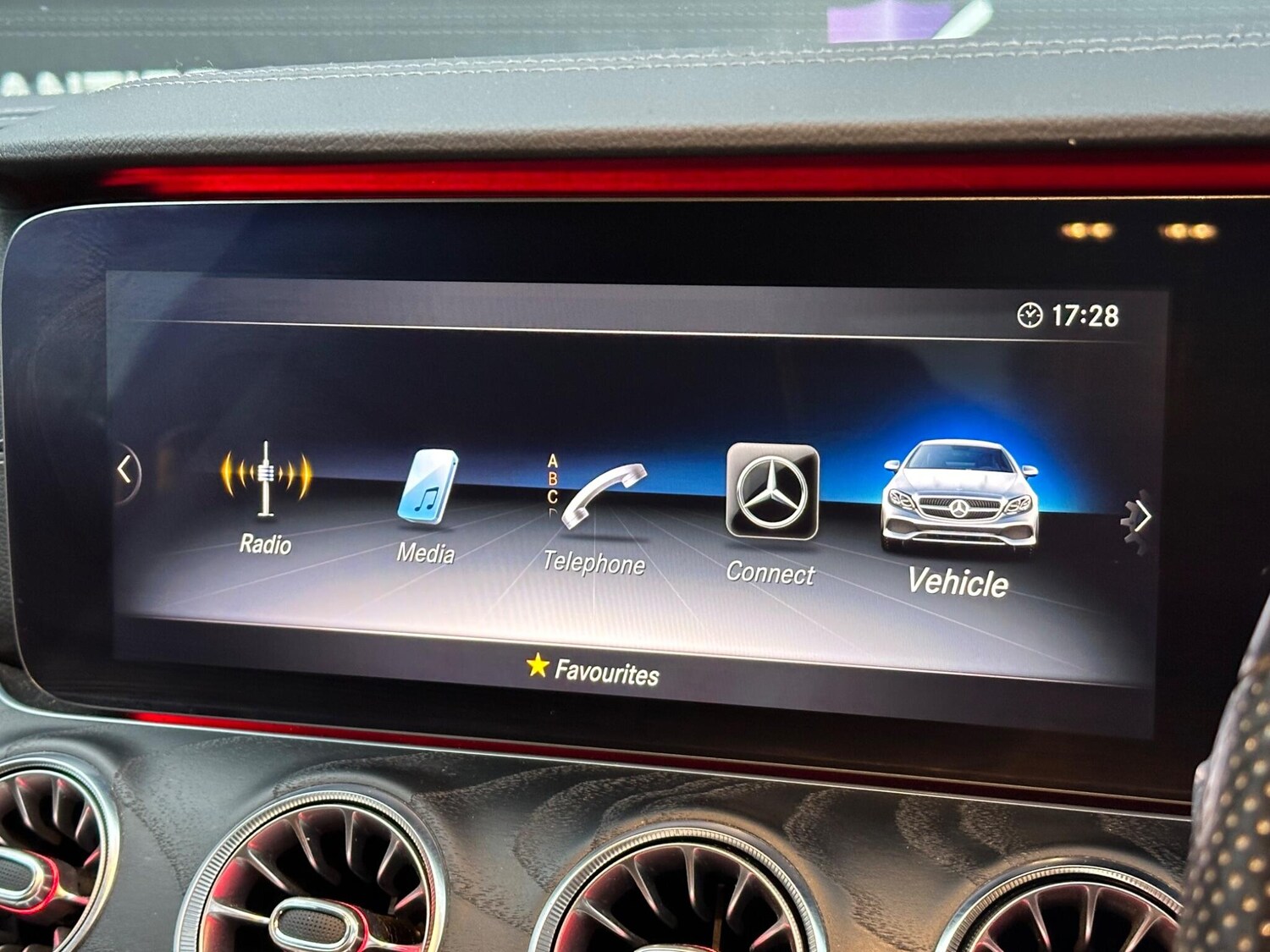 Used Mercedes-Benz E Class 2019 for sale - 76315171: Photo 37