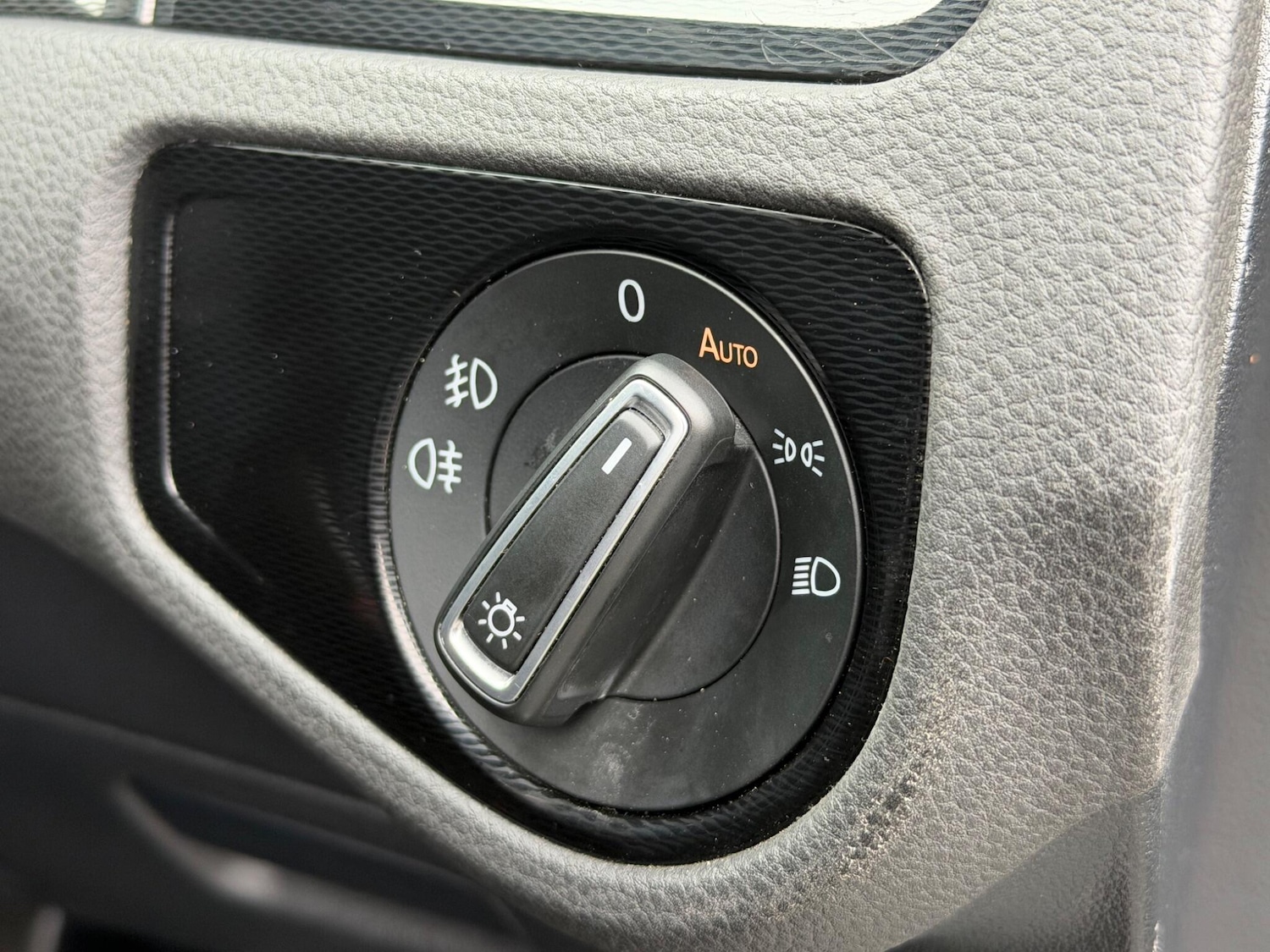 Used Volkswagen Golf for sale - 77598296: Photo 27