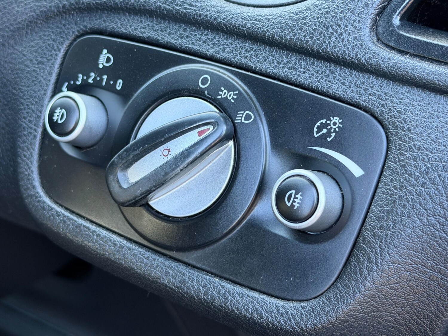 Used Ford S-Max for sale - 78148345: Photo 28