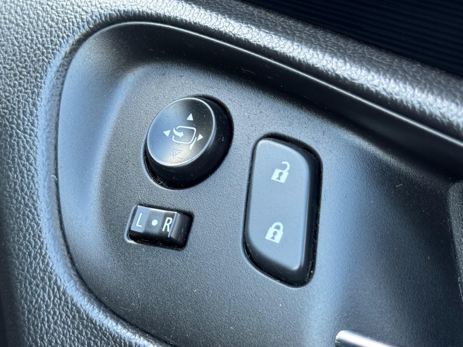 Used Vauxhall Insignia 2015 for sale - 77330855: Photo 26