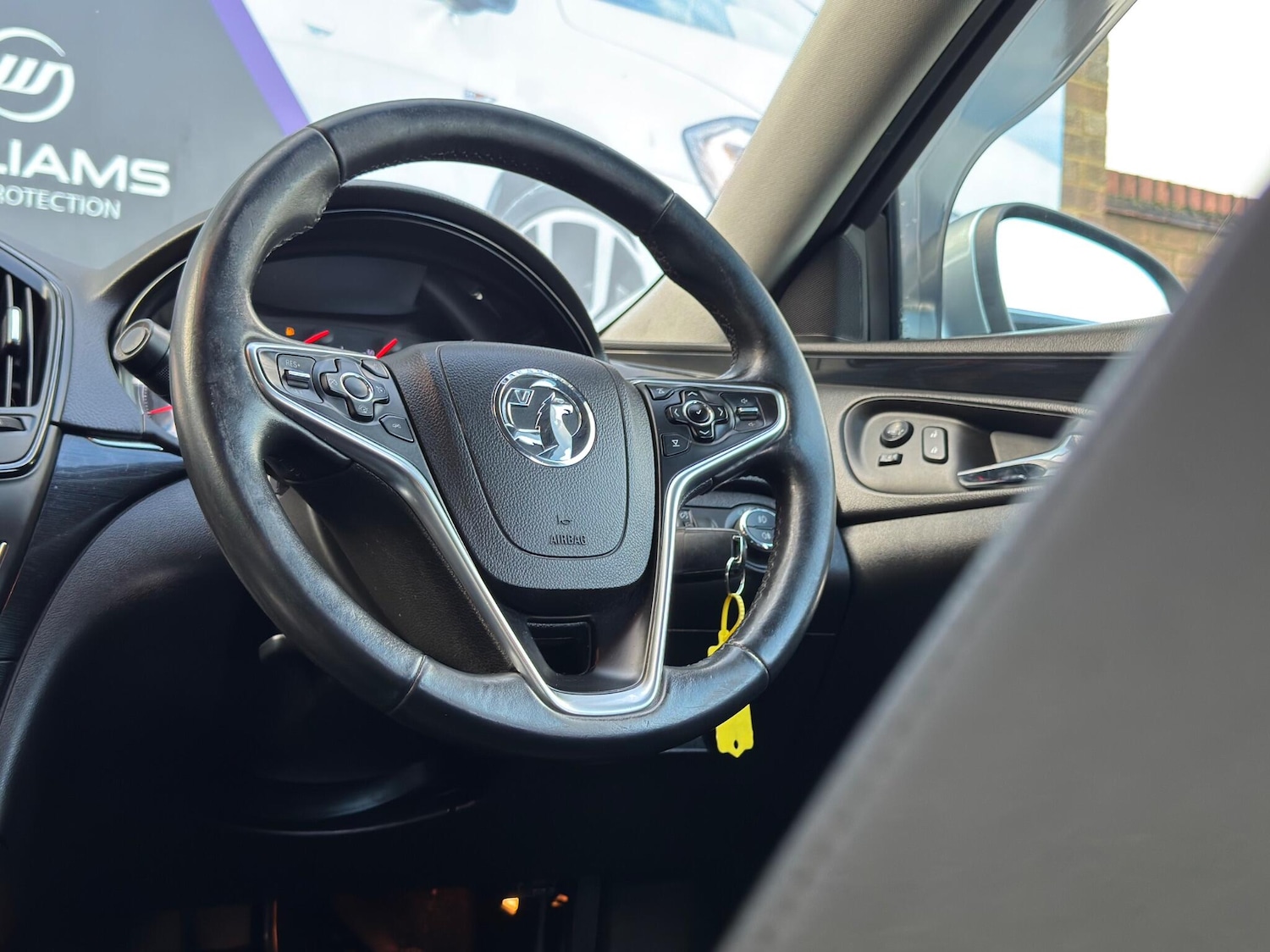 Used Vauxhall Insignia 2015 for sale - 77330855: Photo 49