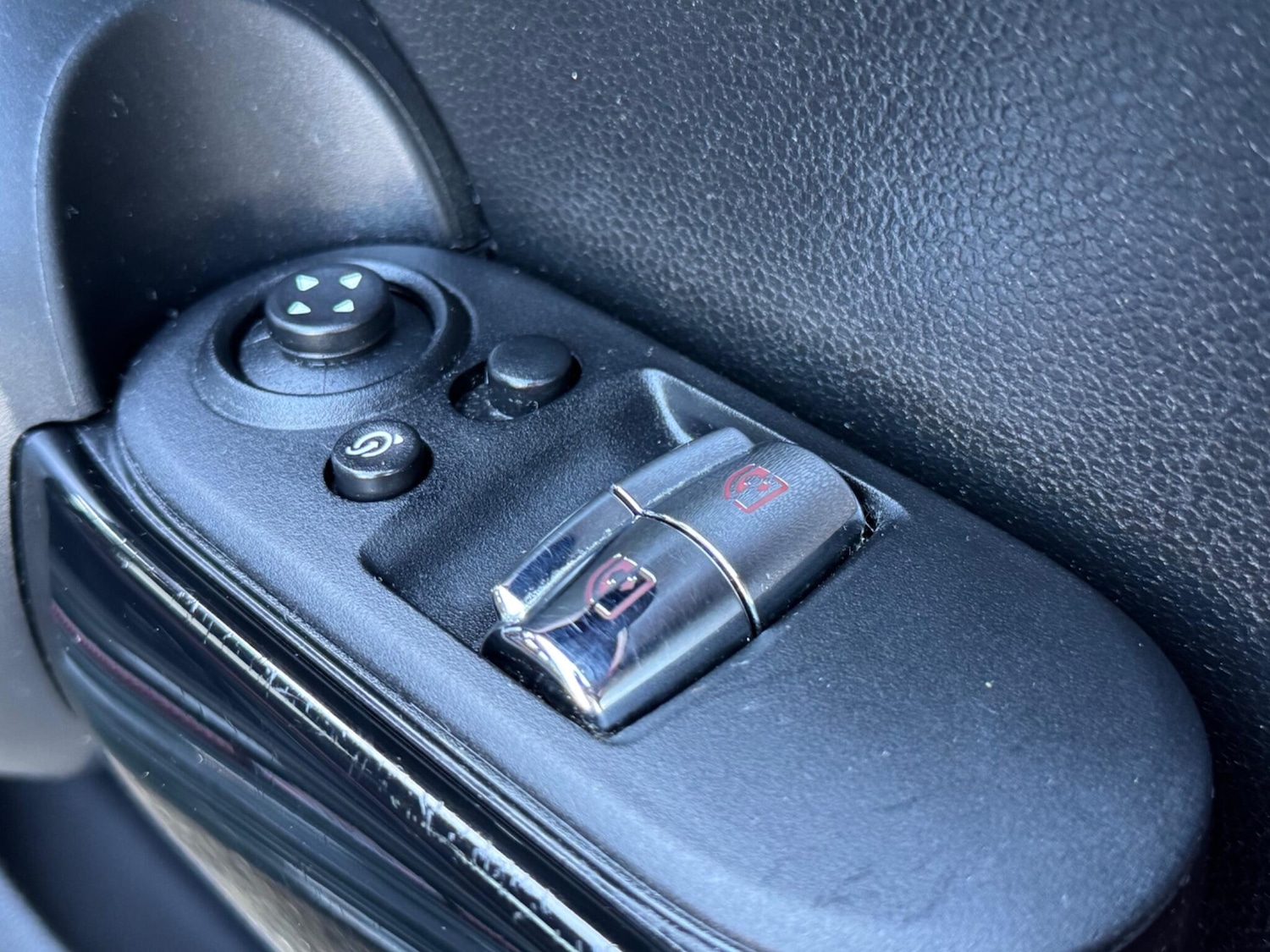 Used MINI Hatch 2016 for sale - 77052529: Photo 25