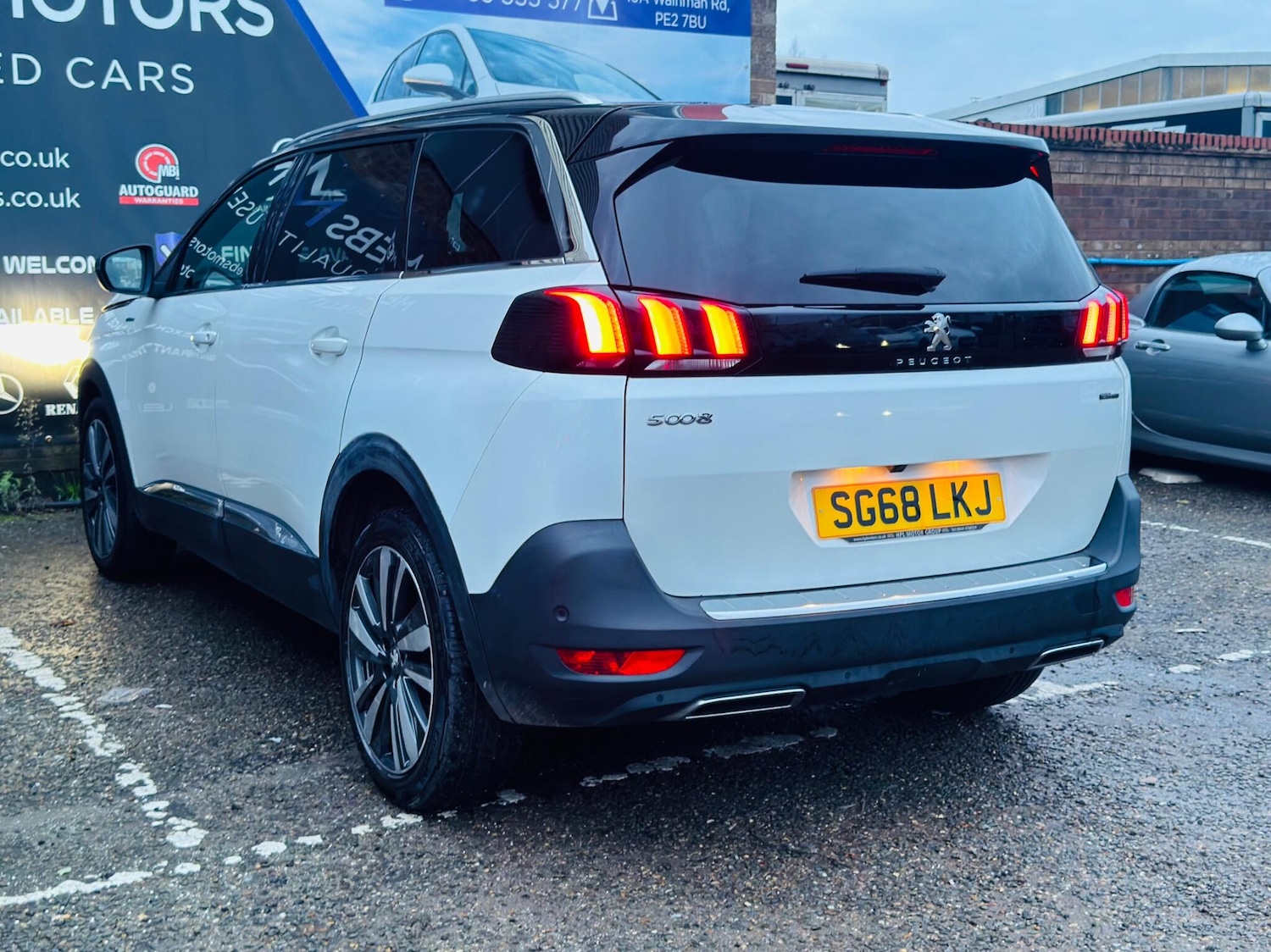 Used Peugeot 5008 2018 for sale - 77081411: Photo 16