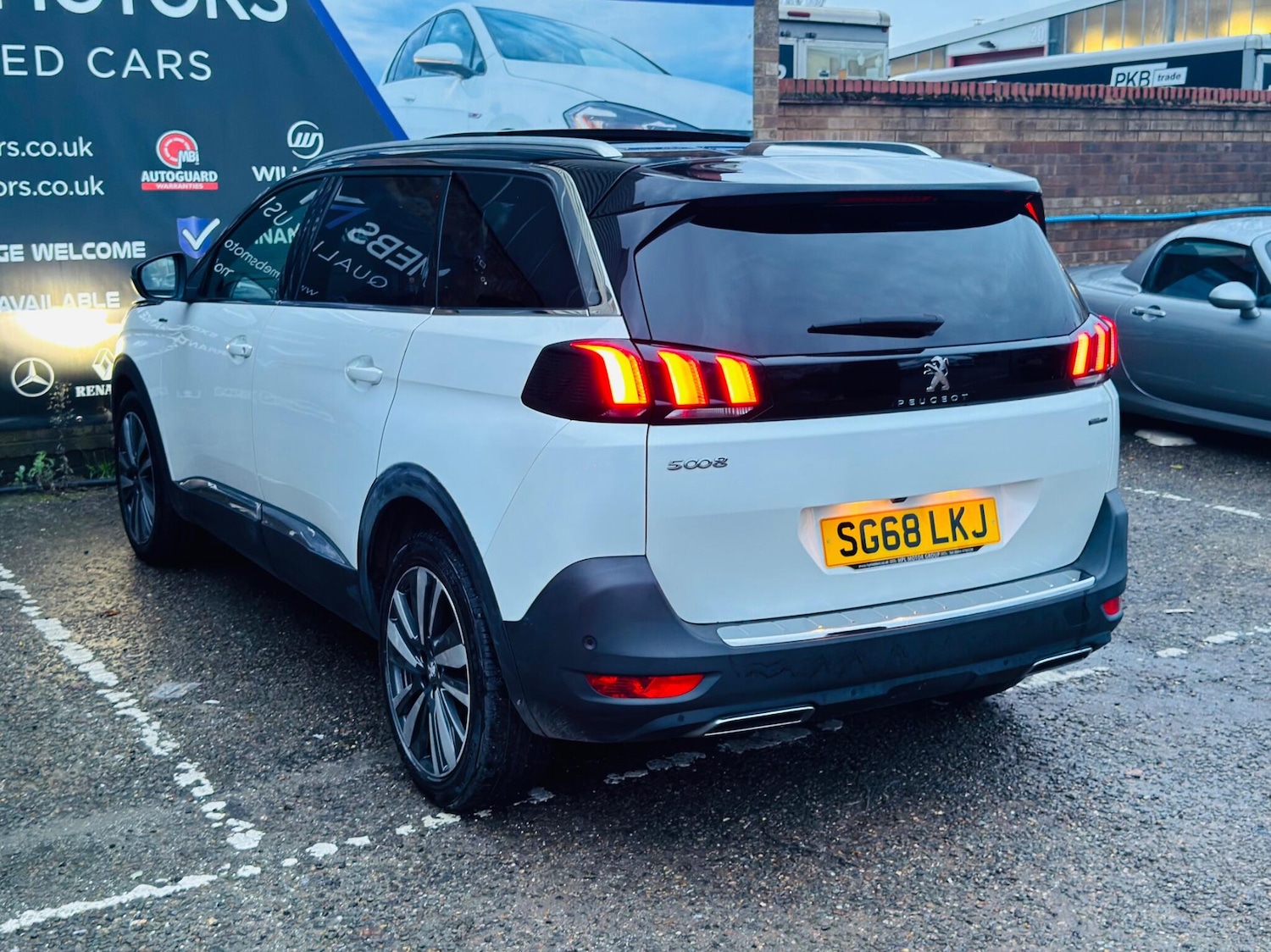 Used Peugeot 5008 2018 for sale - 77081411: Photo 17