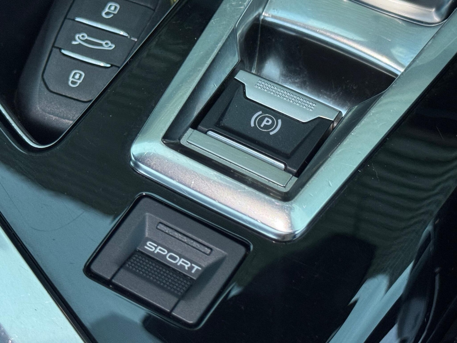 Used Peugeot 5008 2018 for sale - 77081411: Photo 50