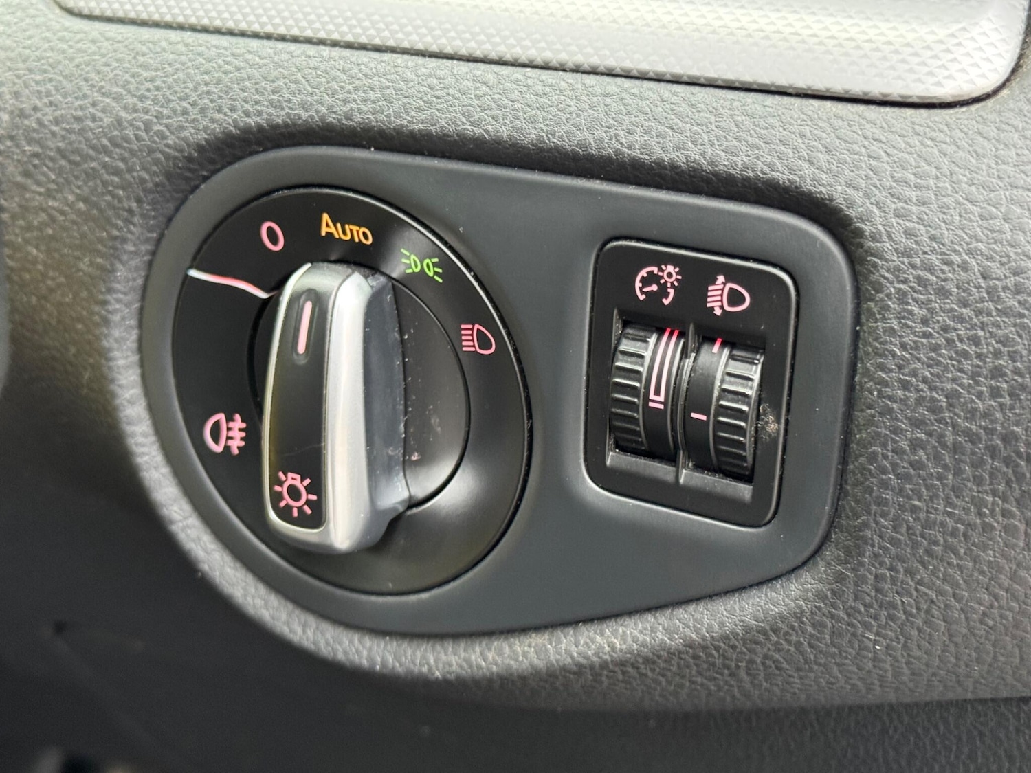 Used Volkswagen Sharan for sale - 77440497: Photo 25