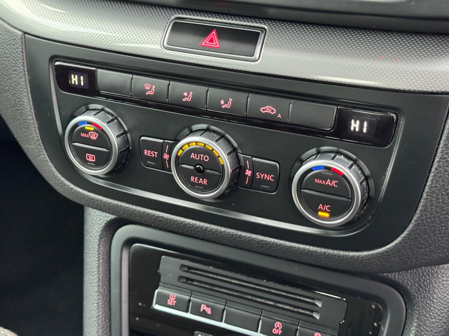 Used Volkswagen Sharan for sale - 77440497: Photo 34