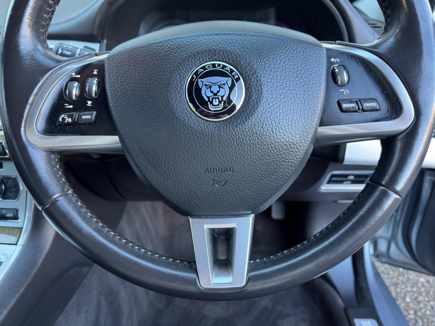 Used Jaguar XF 2014 for sale - 76801805: Photo 34