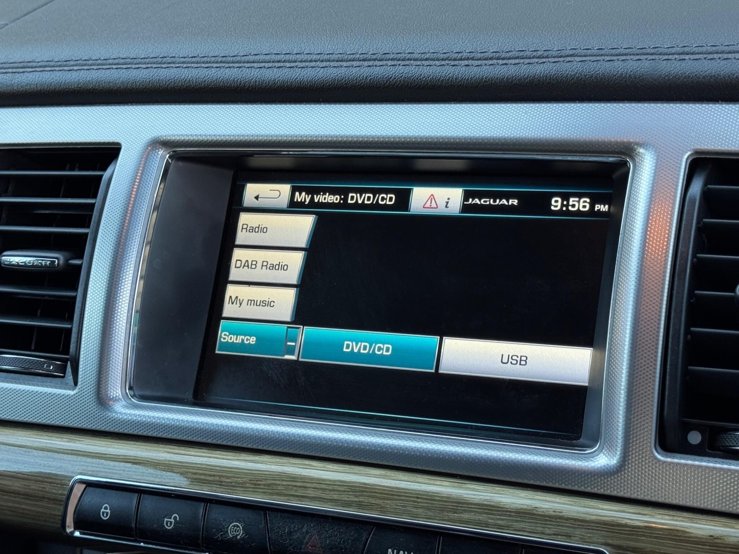 Used Jaguar XF 2014 for sale - 76801805: Photo 45