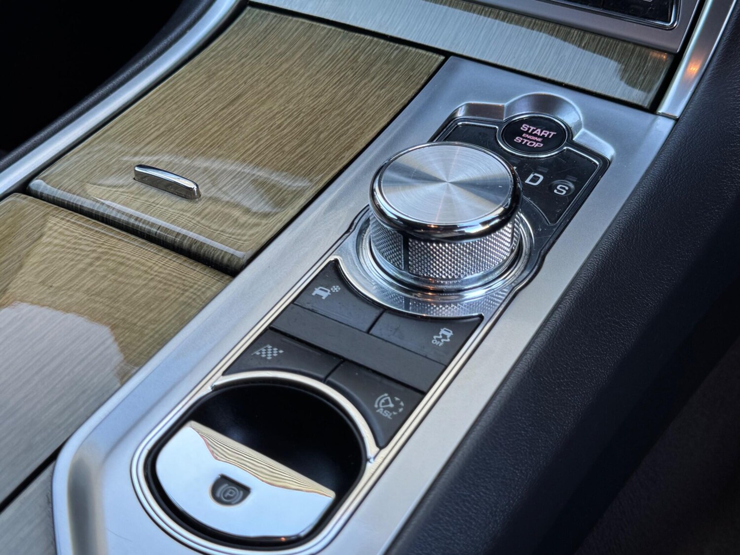 Used Jaguar XF 2014 for sale - 76801805: Photo 48