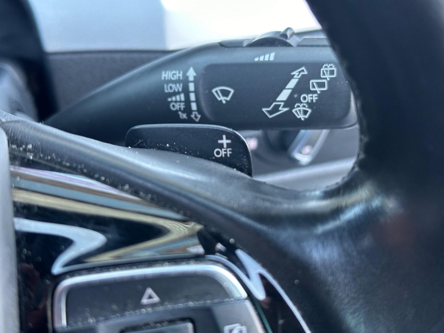 Used Volkswagen Touareg 2017 for sale - 76700833: Photo 35