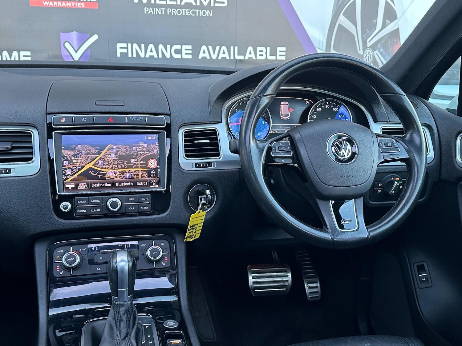 Used Volkswagen Touareg 2017 for sale - 76700833: Photo 52