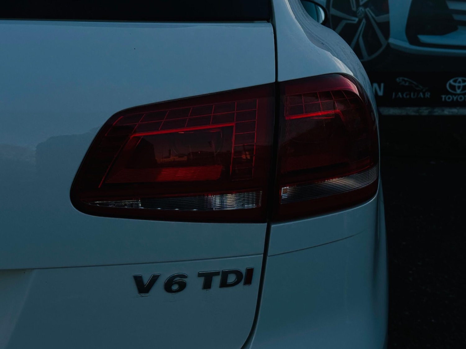 Used Volkswagen Touareg 2017 for sale - 76700833: Photo 7