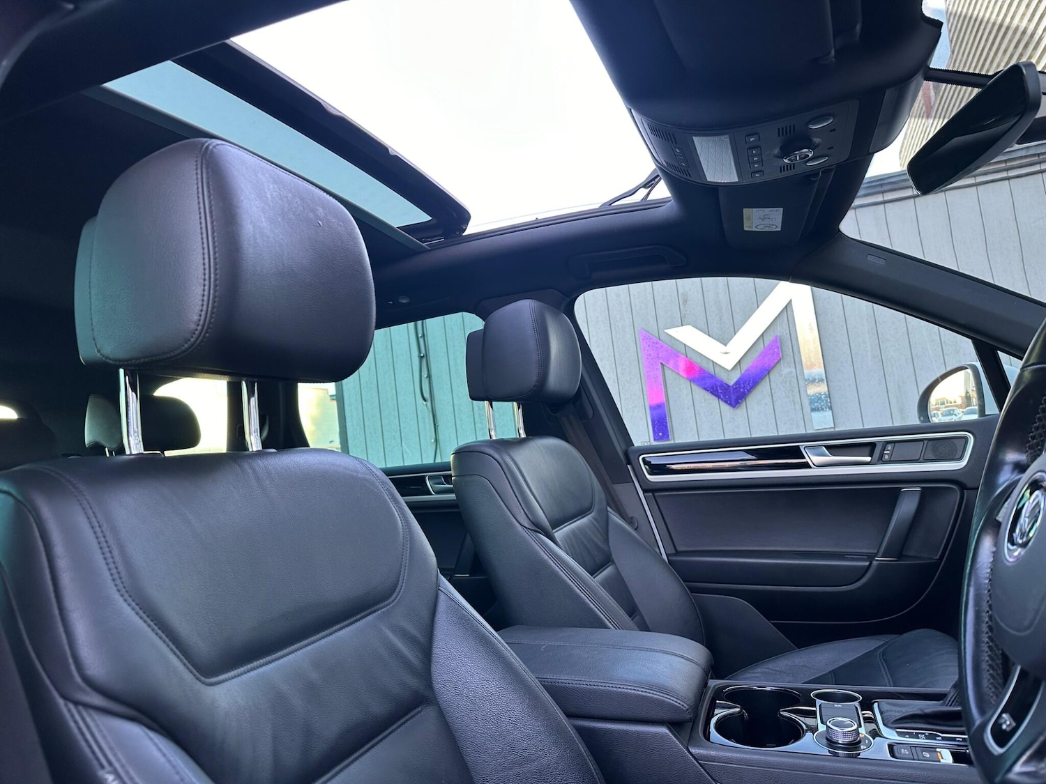 Used Volkswagen Touareg 2017 for sale - 76700833: Photo 9