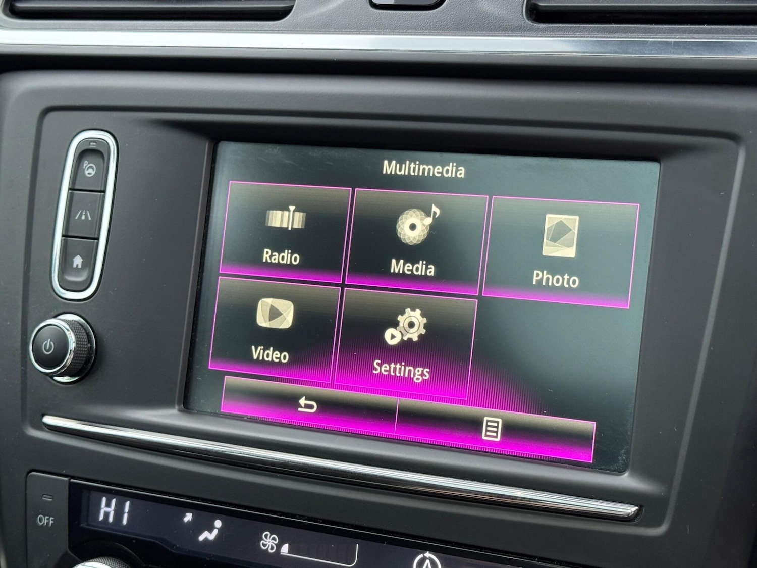 Used Renault Kadjar 2016 for sale - 77097552: Photo 42