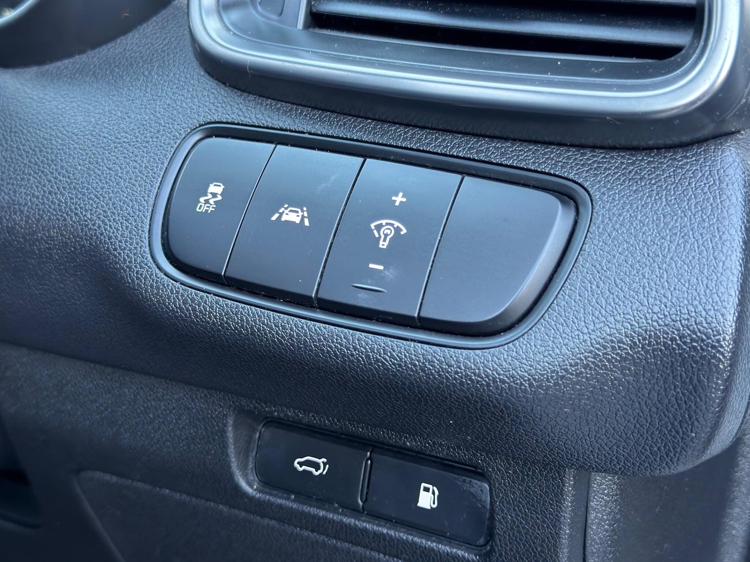 Used Kia Sorento 2015 for sale - 77060389: Photo 30