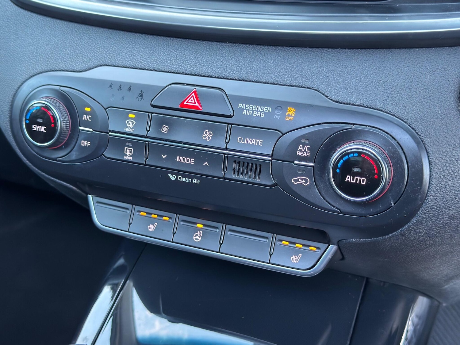 Used Kia Sorento 2015 for sale - 77060389: Photo 45