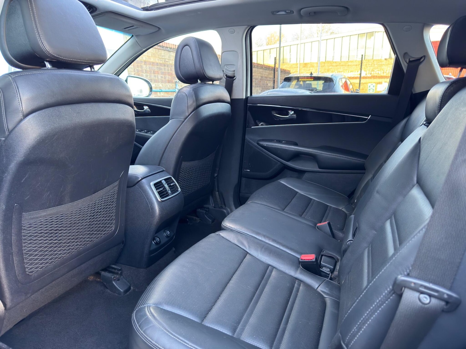 Used Kia Sorento 2015 for sale - 77060389: Photo 52