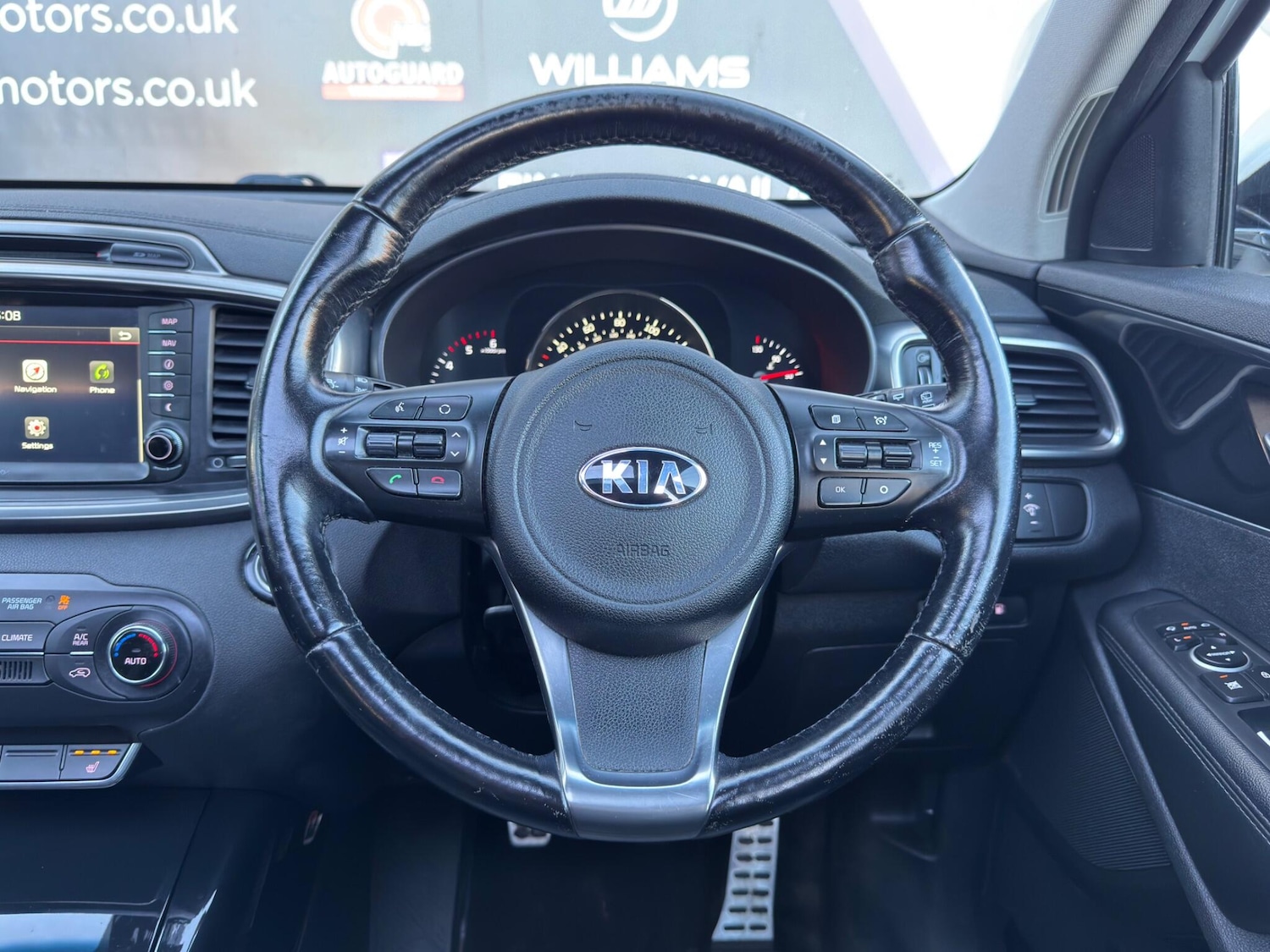 Used Kia Sorento 2015 for sale - 77060389: Photo 60