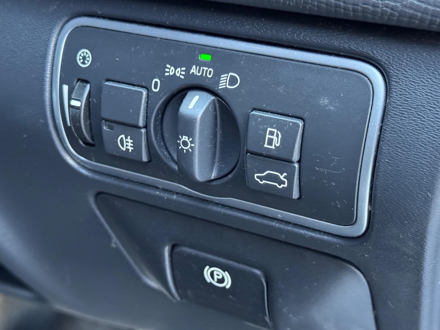 Used Volvo XC60 2016 for sale - 77162839: Photo 27