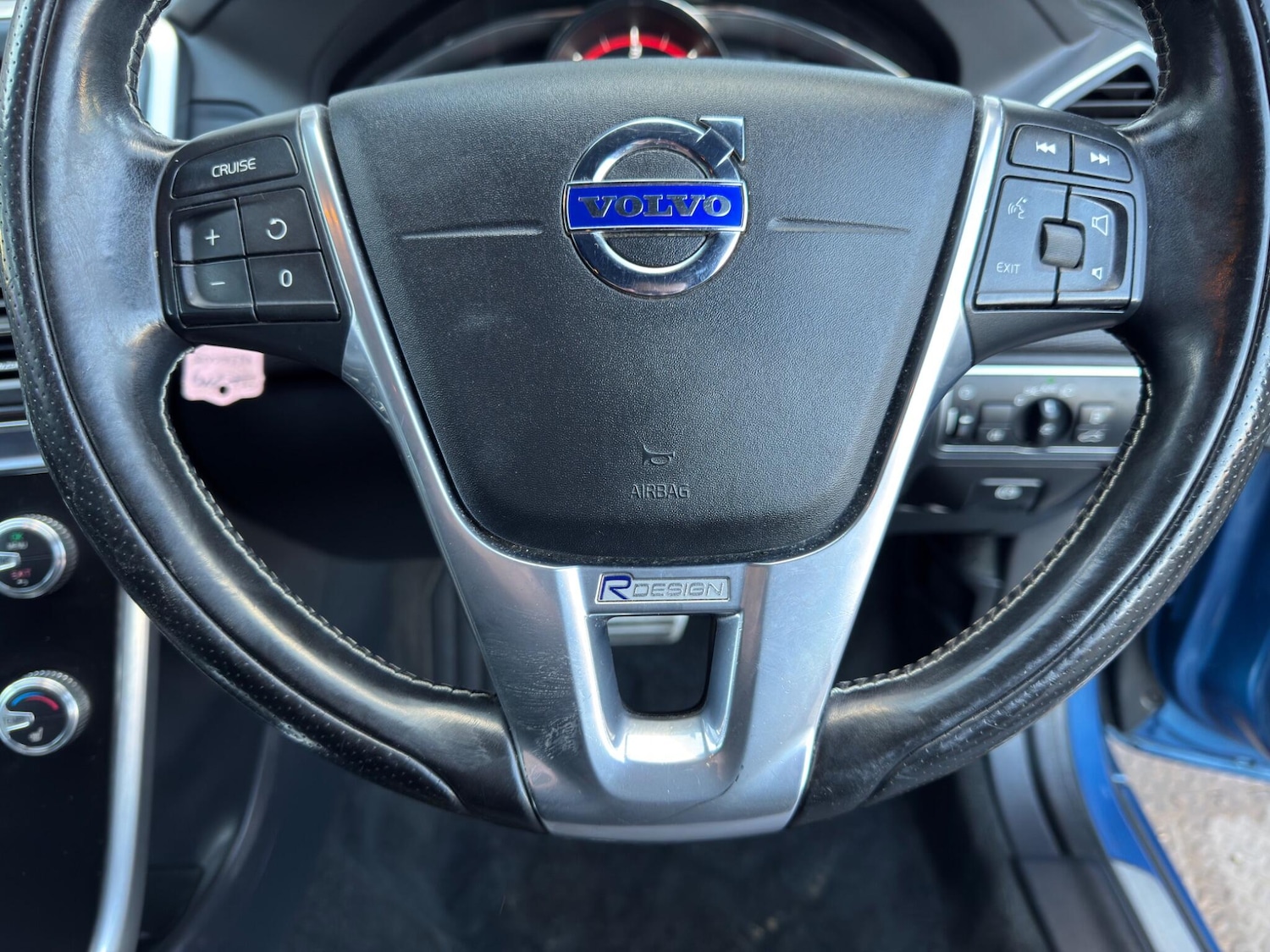 Used Volvo XC60 2016 for sale - 77162839: Photo 31