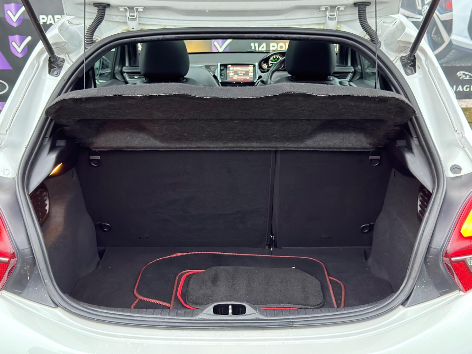 Used Peugeot 208 2016 for sale - 77052451: Photo 12