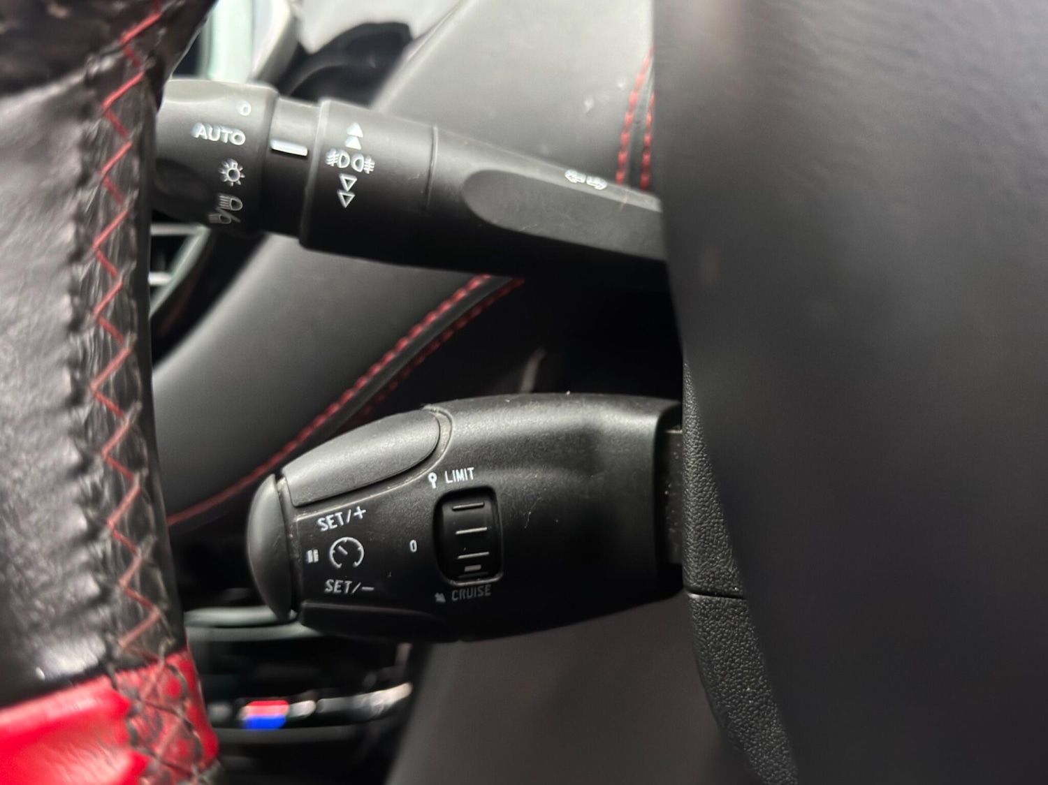 Used Peugeot 208 2016 for sale - 77052451: Photo 22