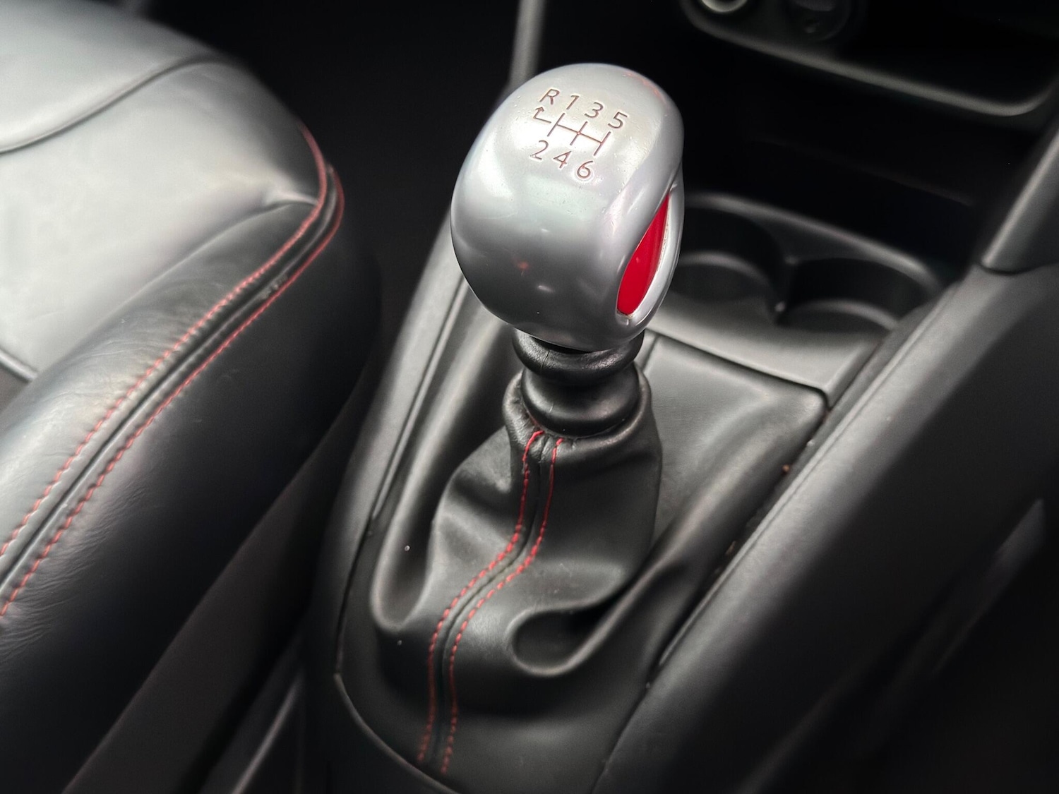 Used Peugeot 208 2016 for sale - 77052451: Photo 36