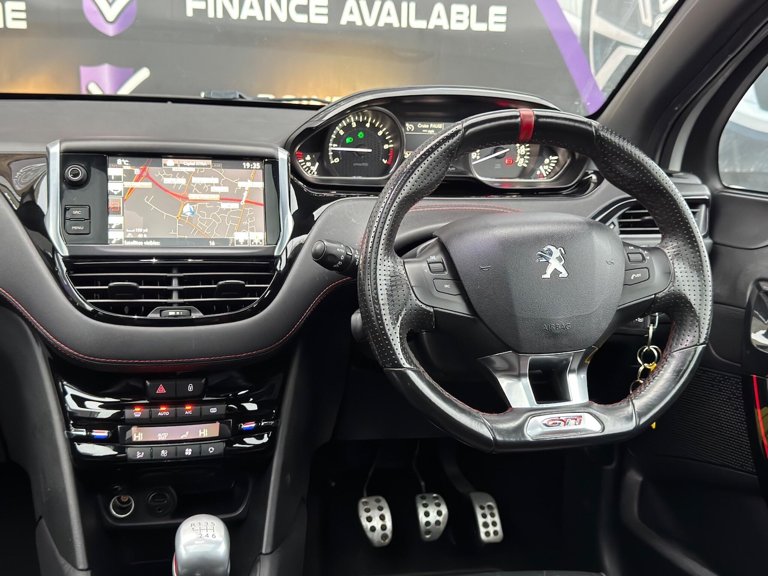 Used Peugeot 208 2016 for sale - 77052451: Photo 44