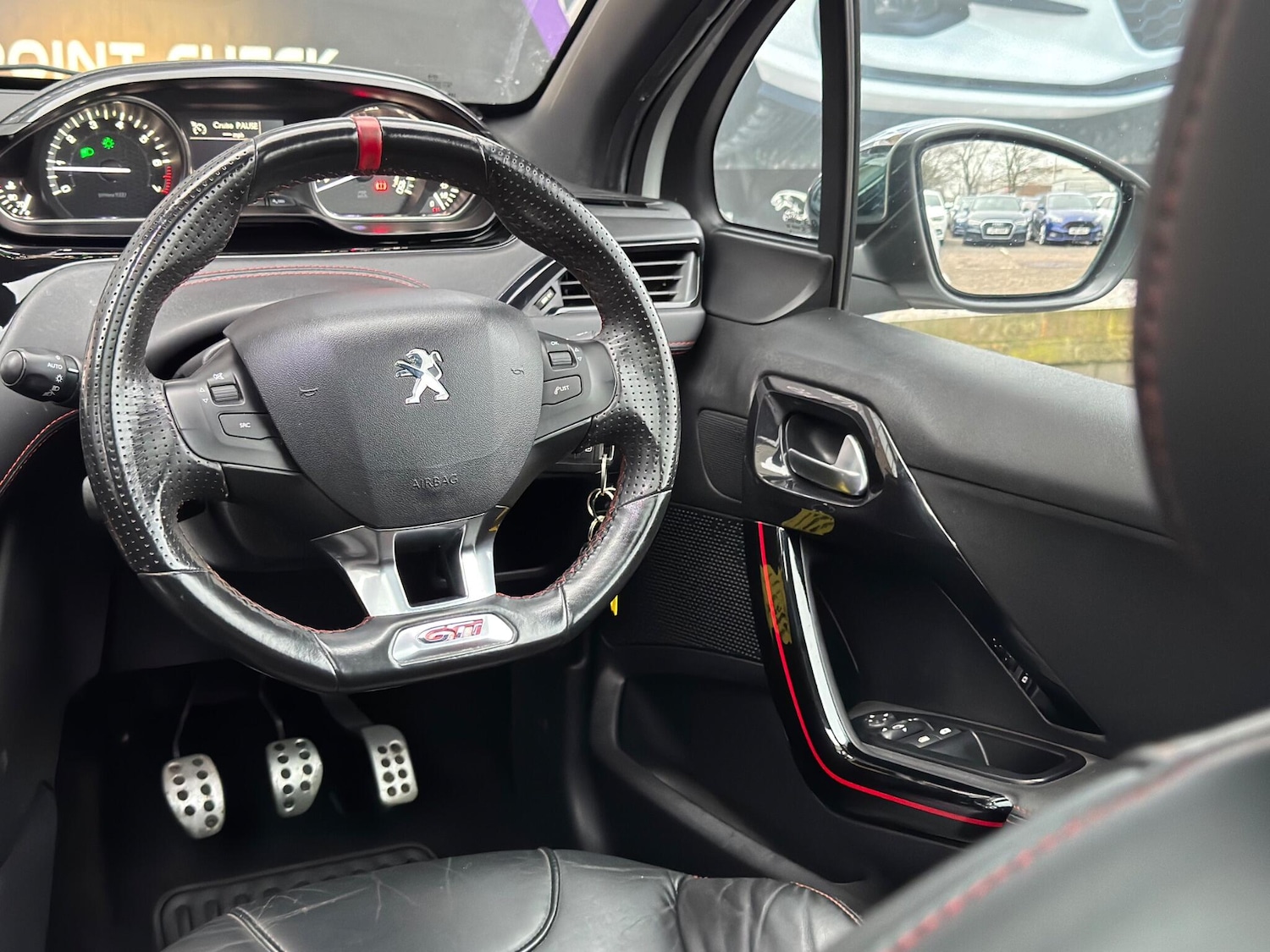 Used Peugeot 208 2016 for sale - 77052451: Photo 8