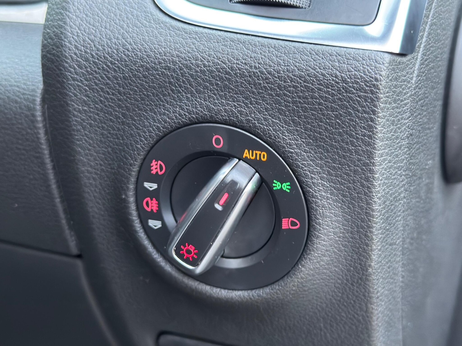 Used Audi Q7 2014 for sale - 77090957: Photo 32