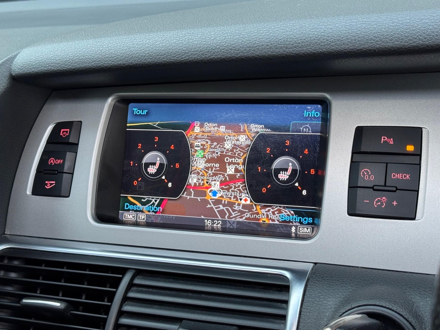 Used Audi Q7 2014 for sale - 77090957: Photo 43