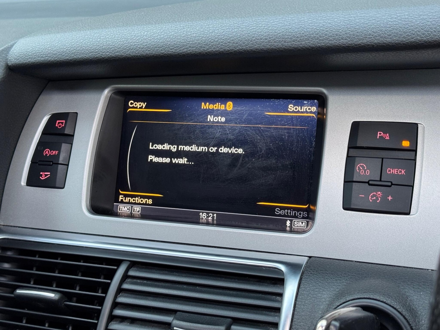 Used Audi Q7 2014 for sale - 77090957: Photo 46