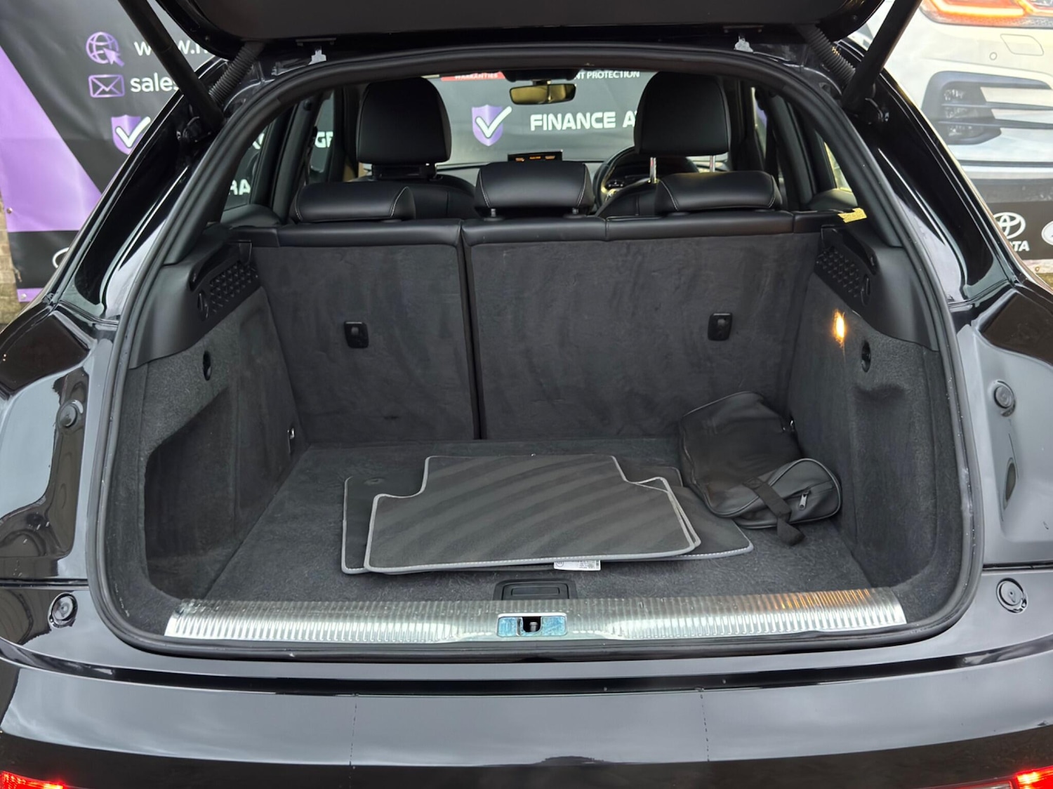 Used Audi Q3 2018 for sale - 76935936: Photo 18