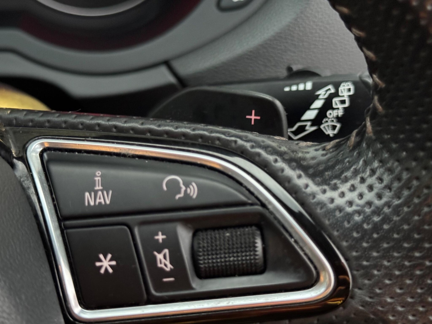 Used Audi Q3 2018 for sale - 76935936: Photo 32