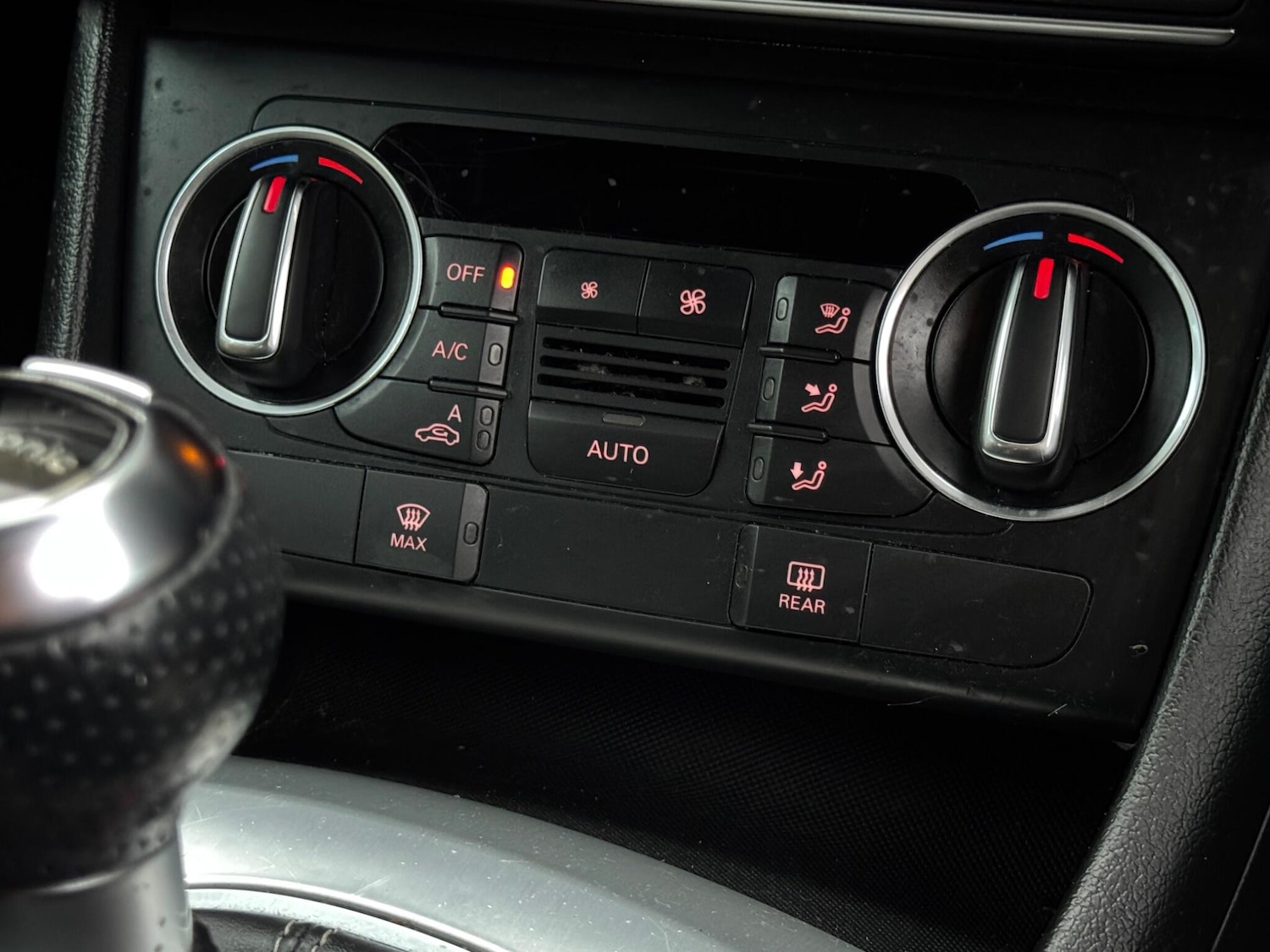 Used Audi Q3 2018 for sale - 76935936: Photo 45