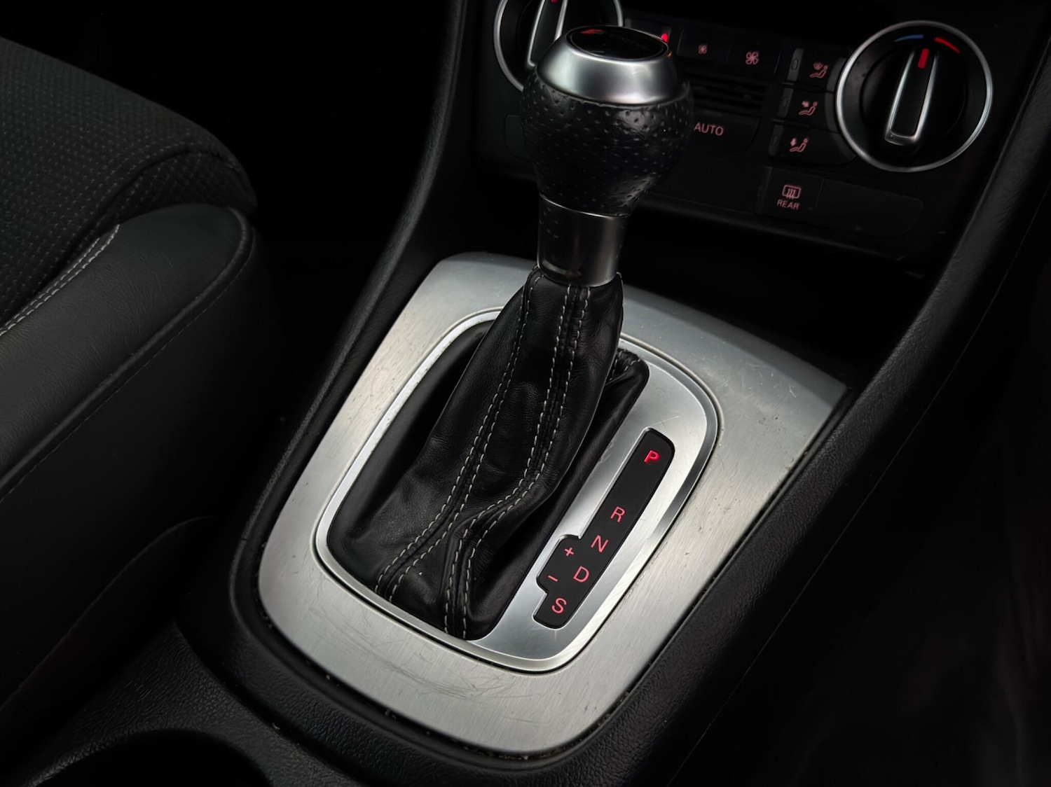 Used Audi Q3 2018 for sale - 76935936: Photo 46