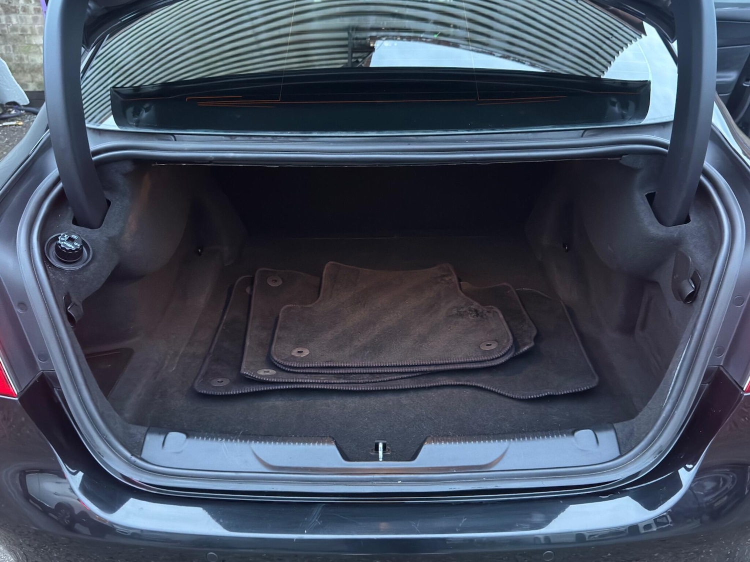 Used Jaguar XE 2016 for sale - 76898212: Photo 17